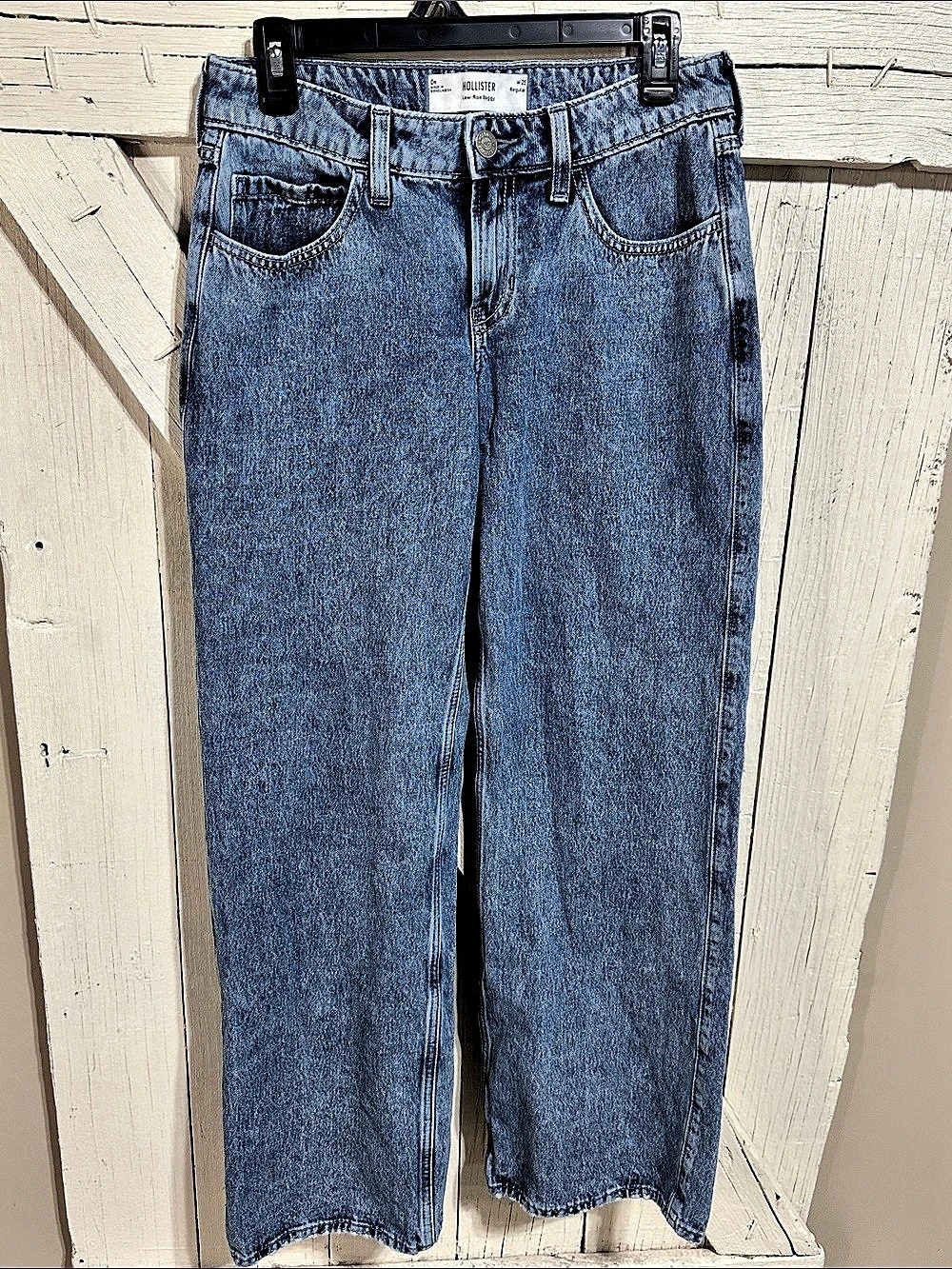 Hollister Low-Rise Baggy Jeans Straight Leg Blue Waist 25